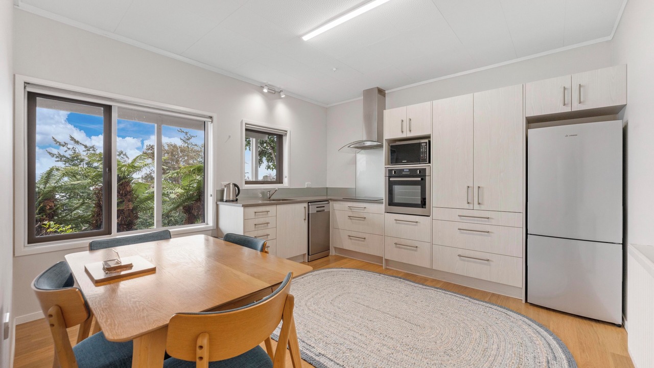 Photo of Kitchen in Acacia Bay