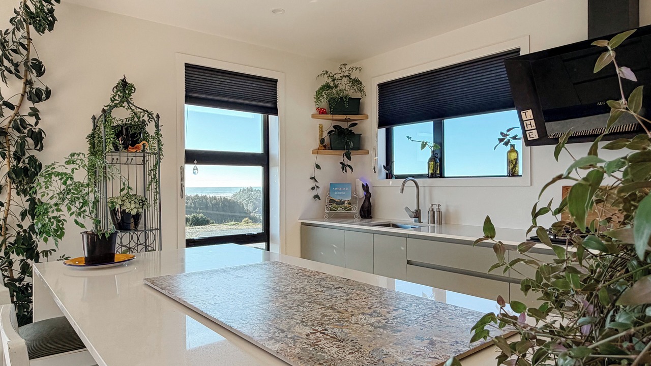 Photo of Kitchen in Hokitika