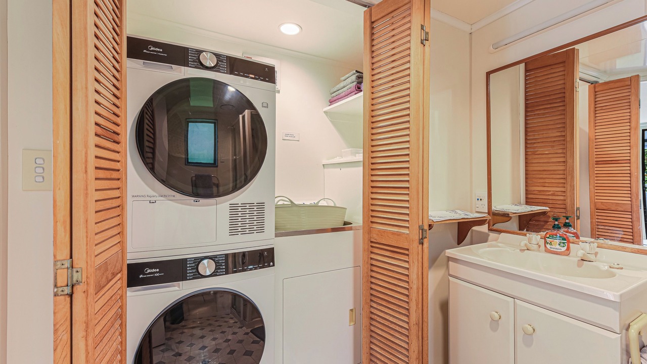 Photo of Bathroom in Moetapu Bay