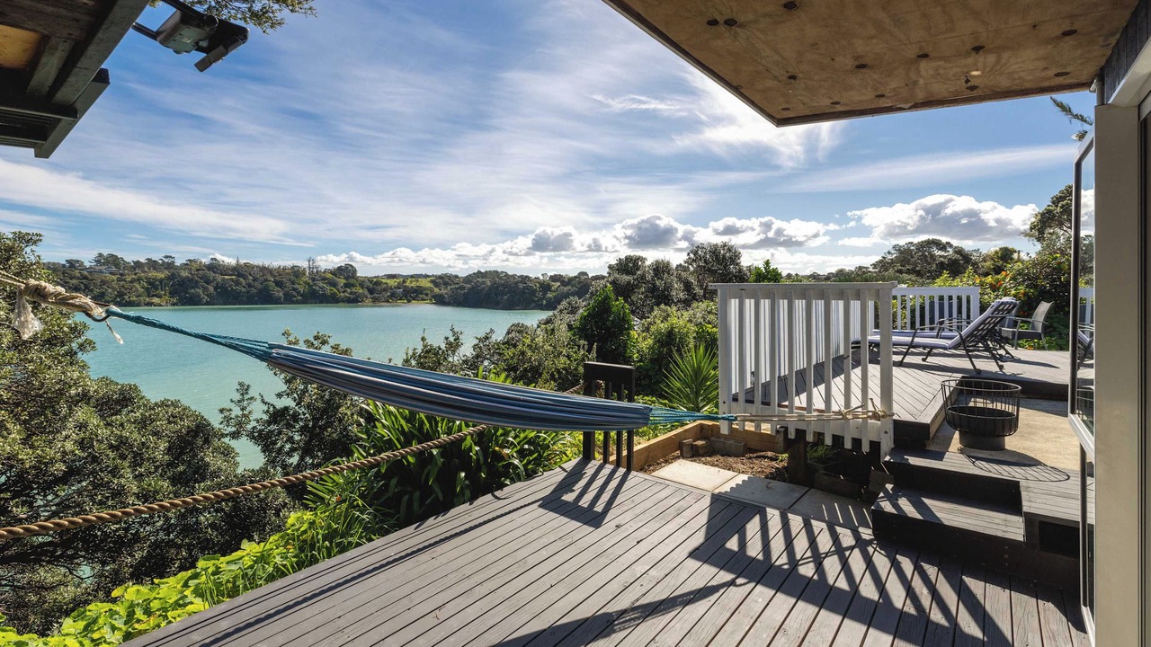 Photo of Patio Balcony in Surfdale