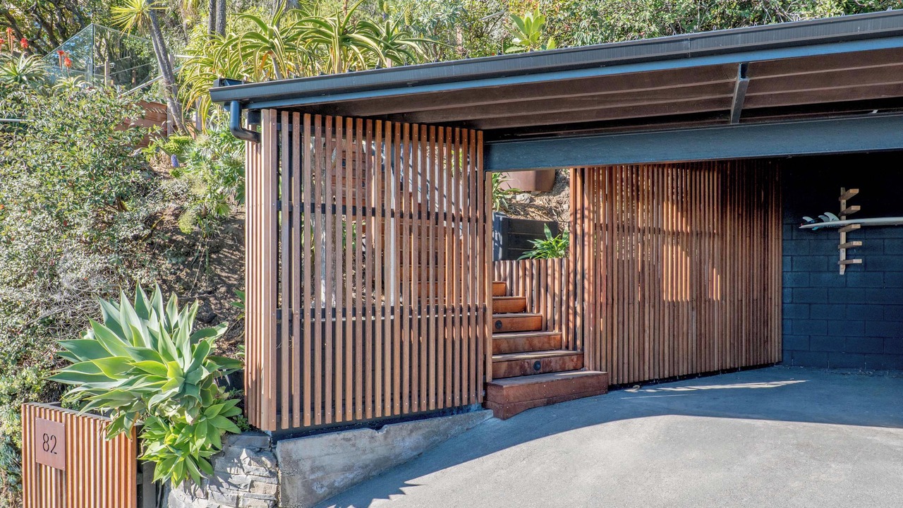 Photo of Others in Sumner