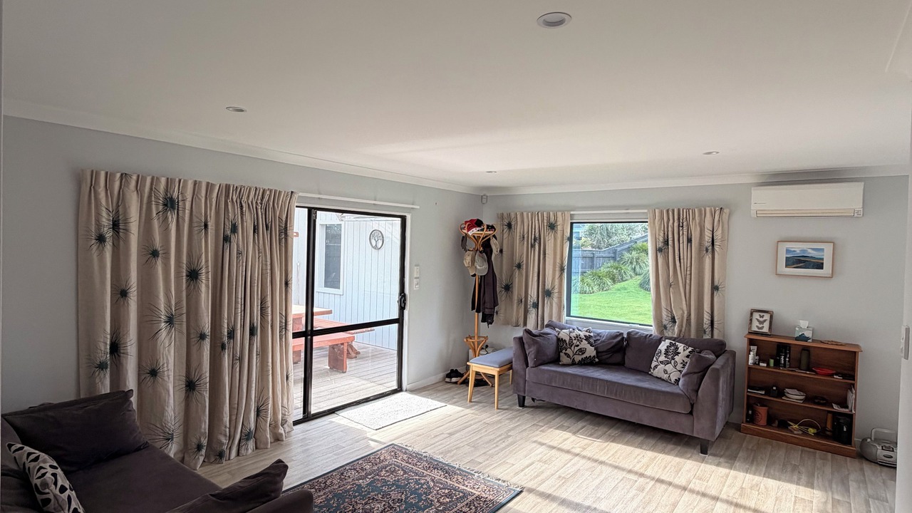 Photo of Livingroom in Waikanae