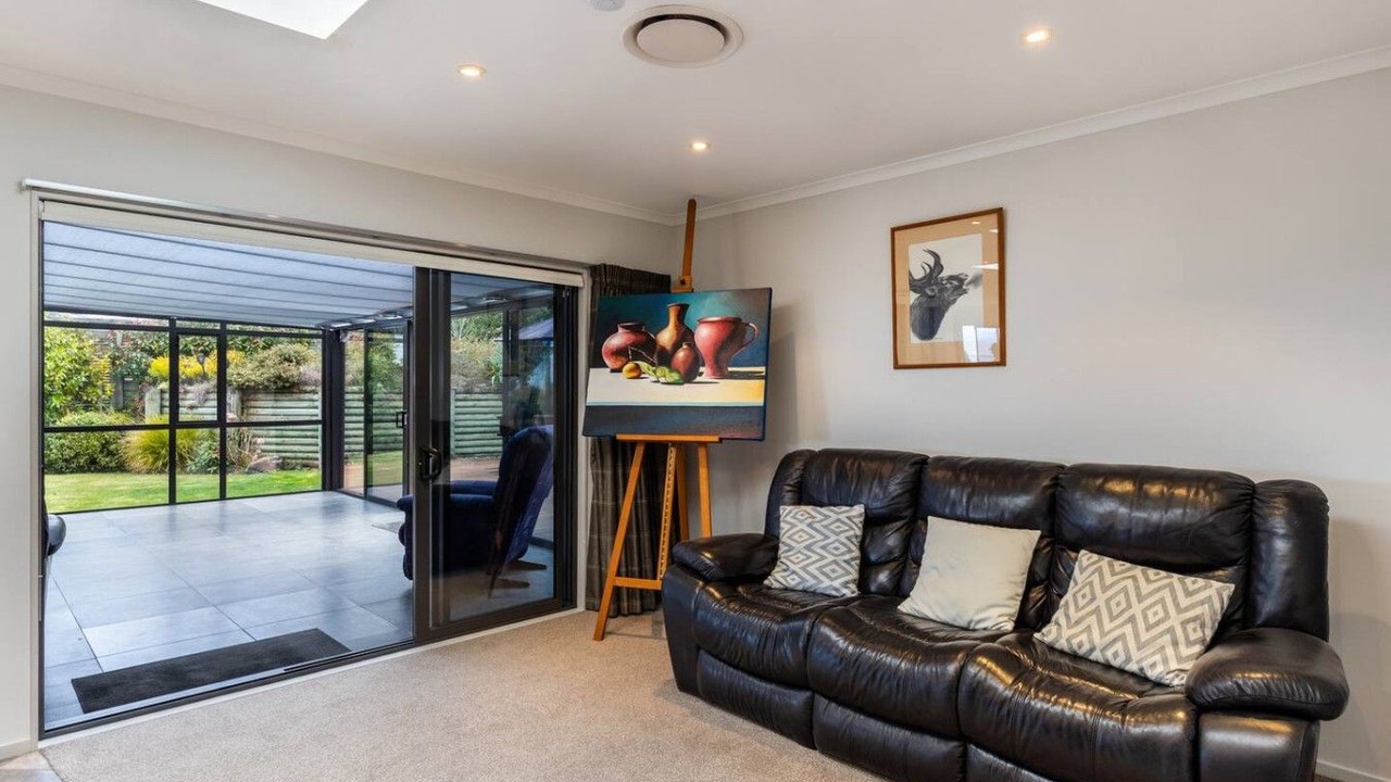 Photo of Livingroom in Rangatira Park