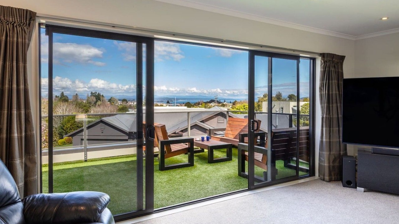 Photo of Livingroom in Rangatira Park