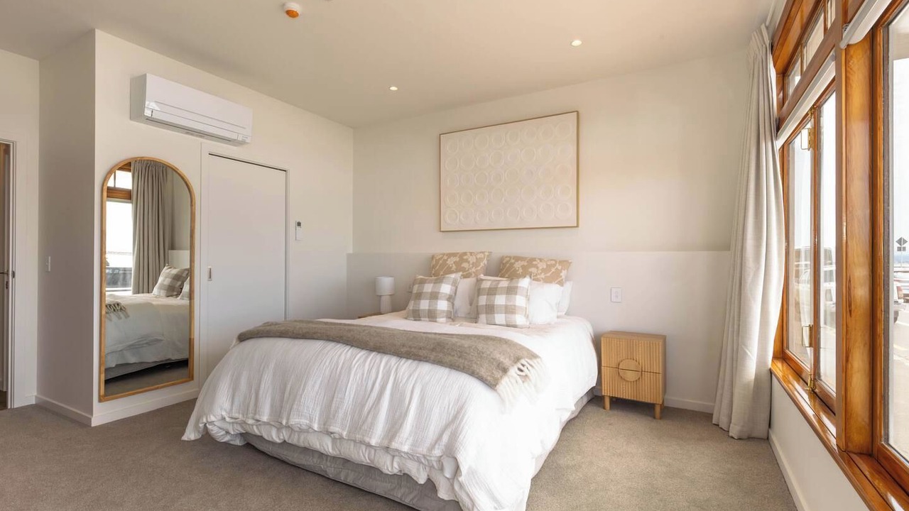 Photo of Bedroom in Stepneyville