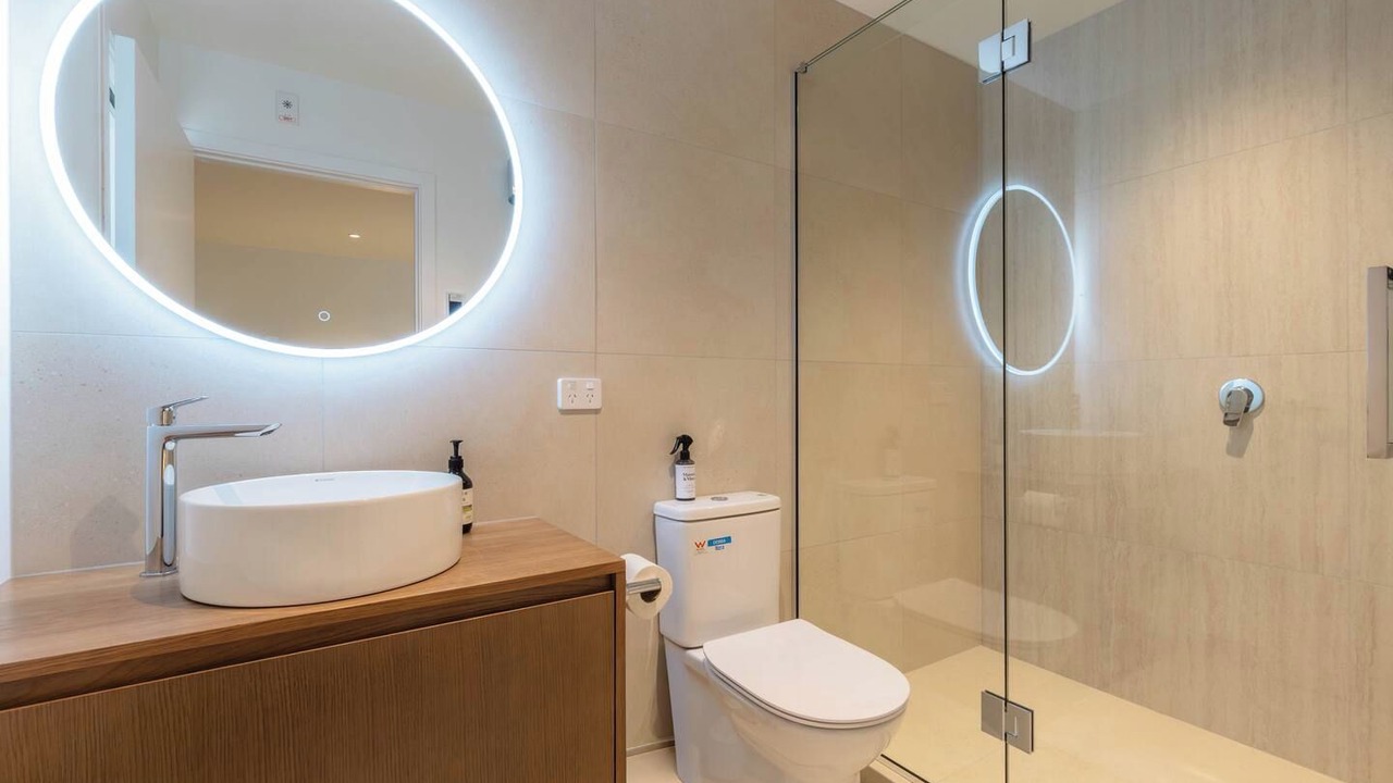 Photo of Bathroom in Stepneyville