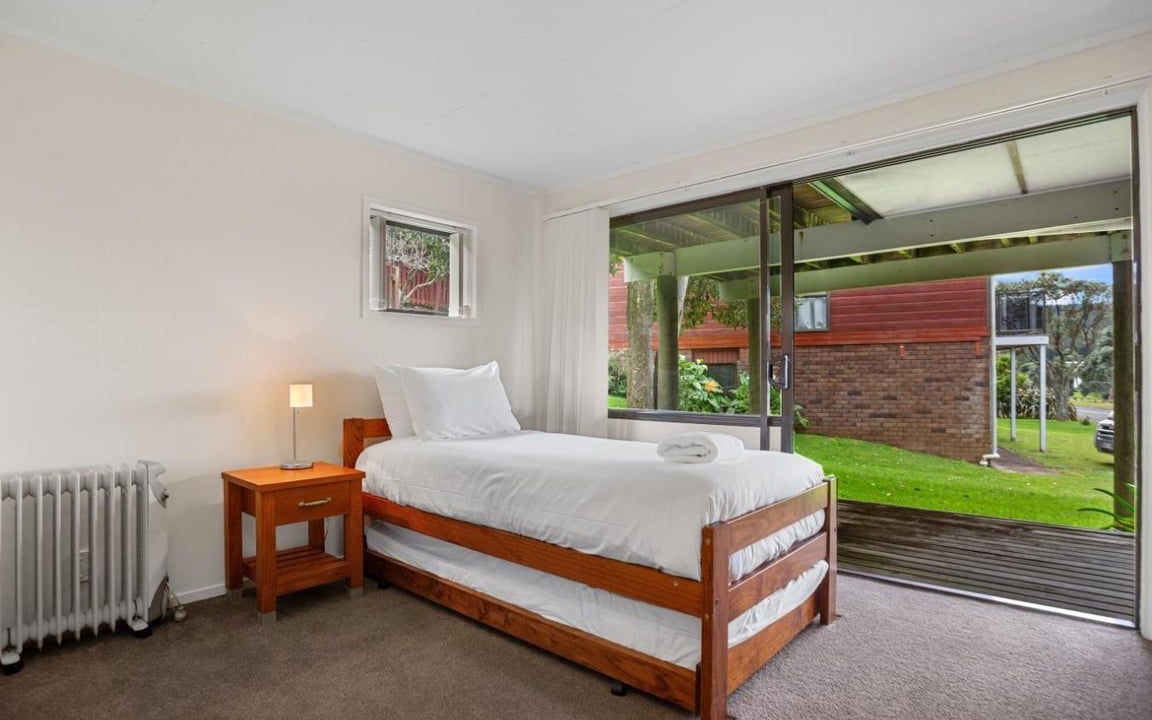 Photo of Bedroom in Onemana