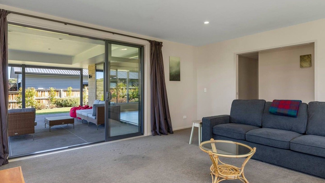 Photo of Livingroom in Rangatira Park