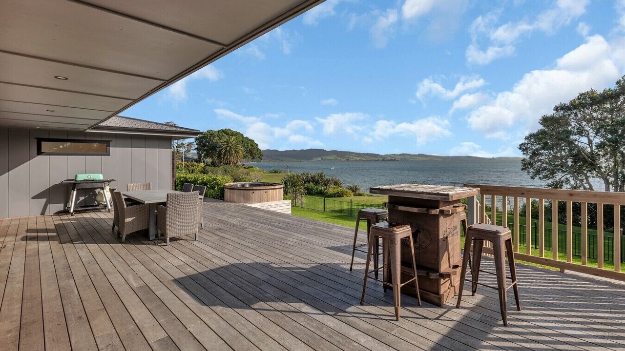 Photo of Outdoor in One Tree Point