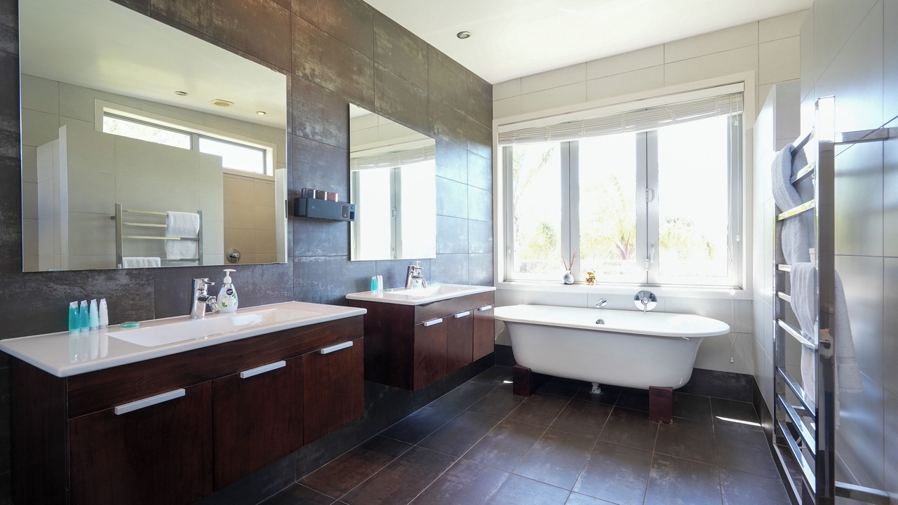 Photo of Bathroom in Lucas Heights