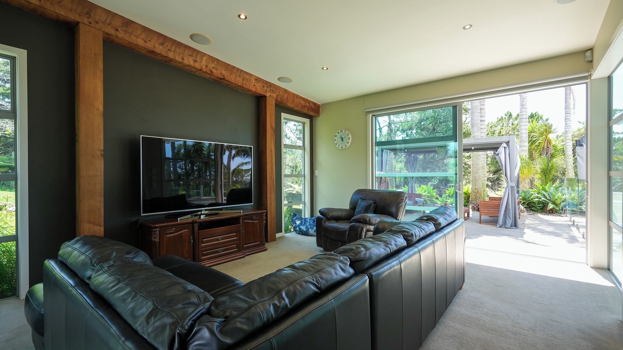 Photo of Livingroom in Lucas Heights