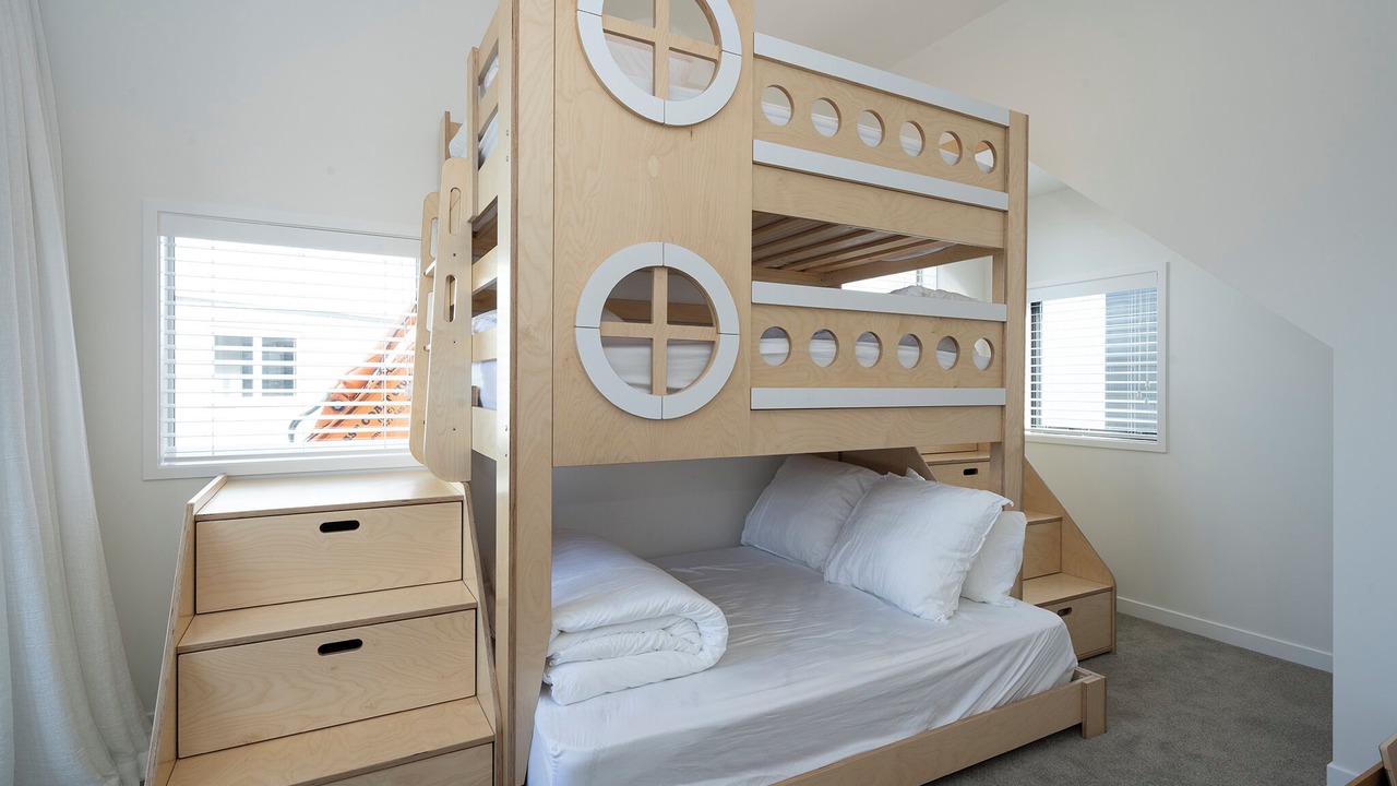 Photo of Bedroom in Snells Beach