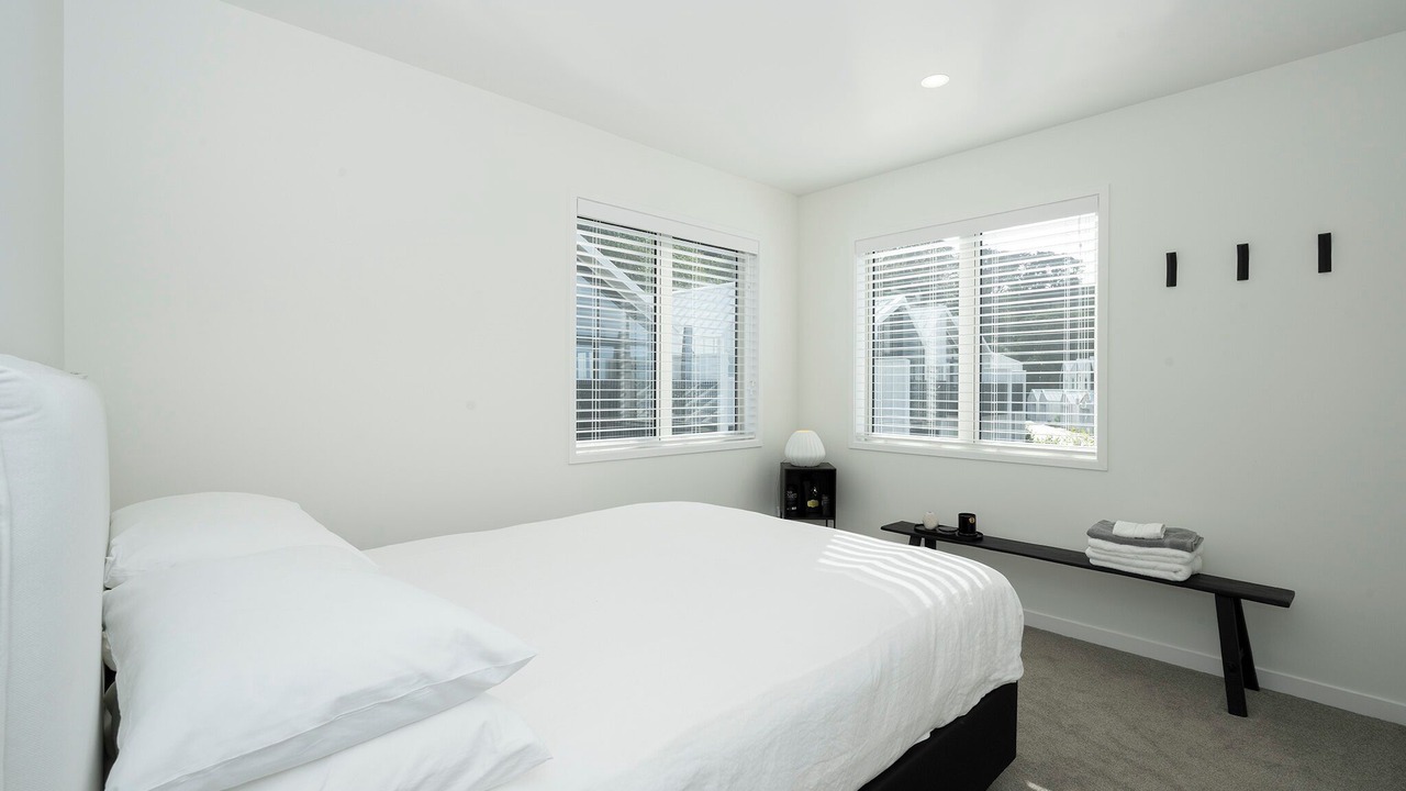 Photo of Bedroom in Snells Beach