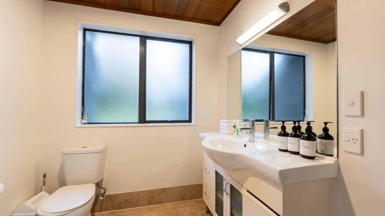 Photo of Bathroom in Orewa