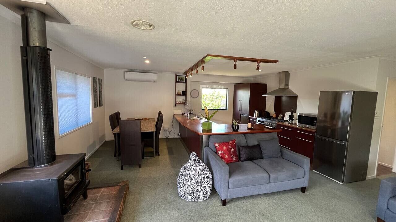 Photo of Livingroom in Lowburn