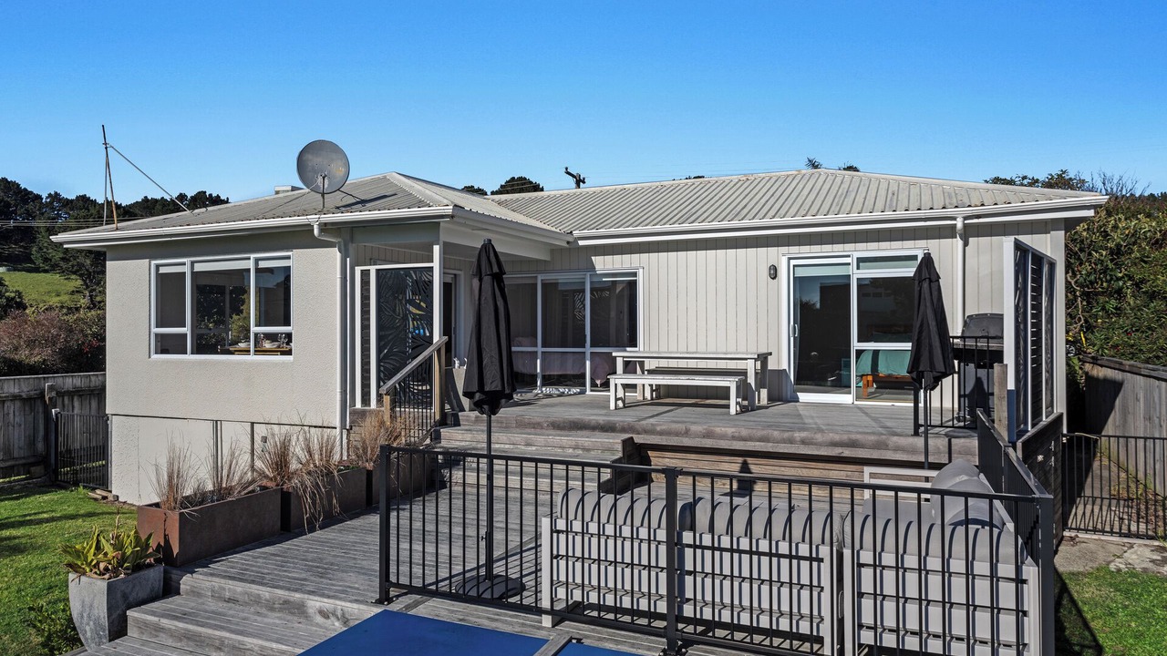 Photo of Patio Balcony in Ohope