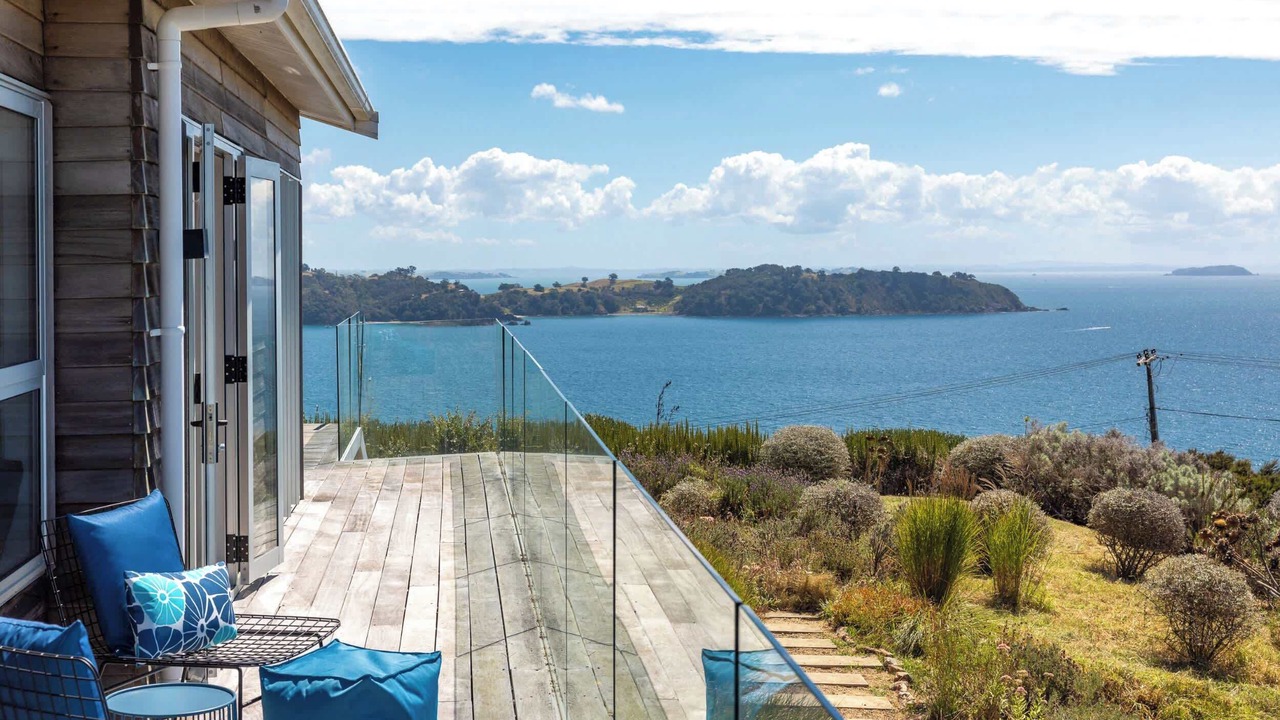 Photo of Patio Balcony in Waiheke Island