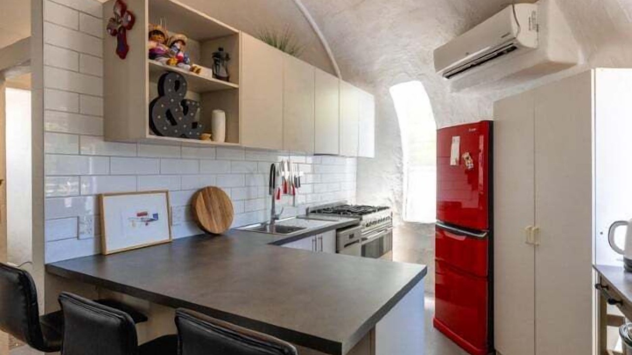 Photo of Kitchen in Onetangi