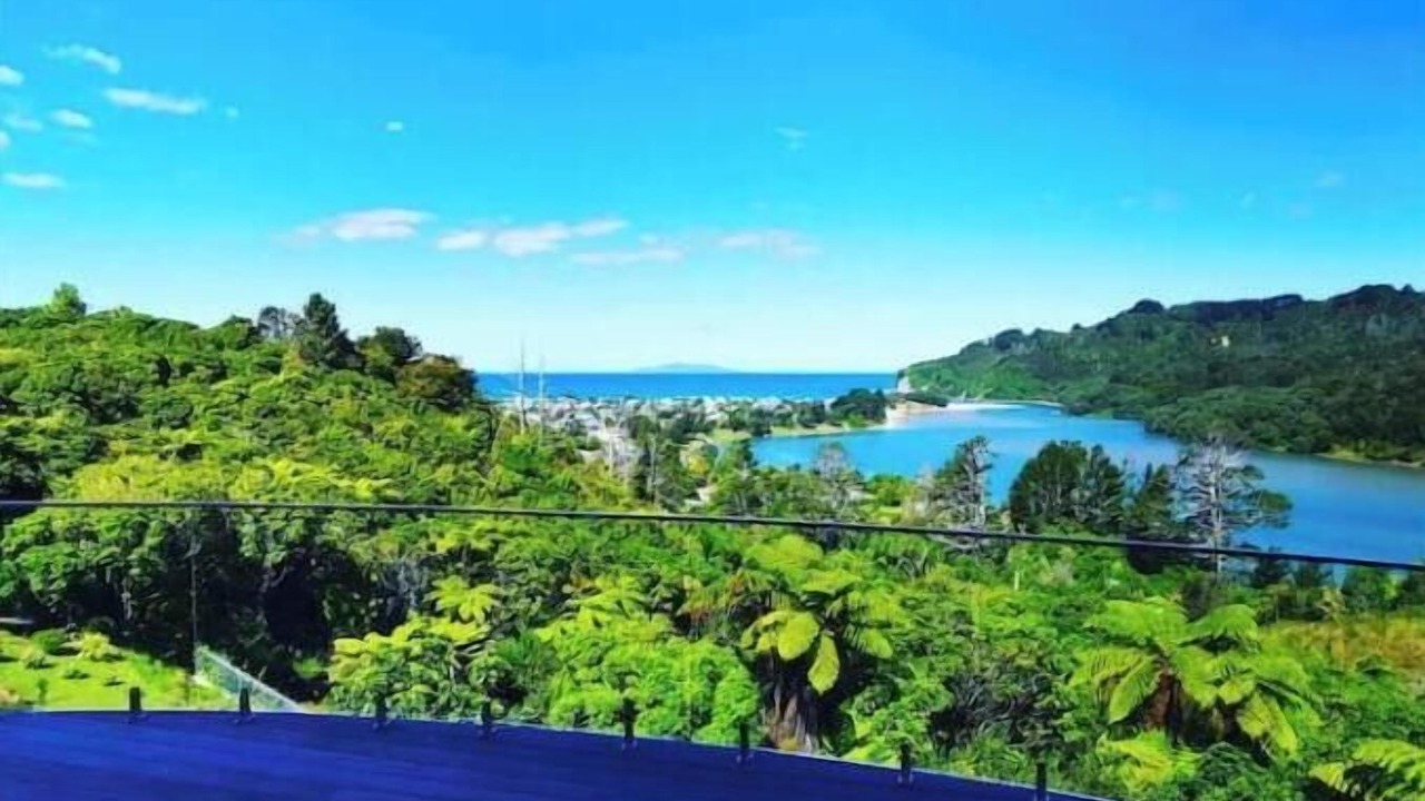 Photo of Patio Balcony in Whangamata
