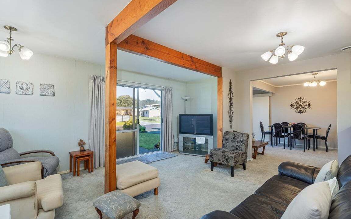 Photo of Livingroom in Whangamata