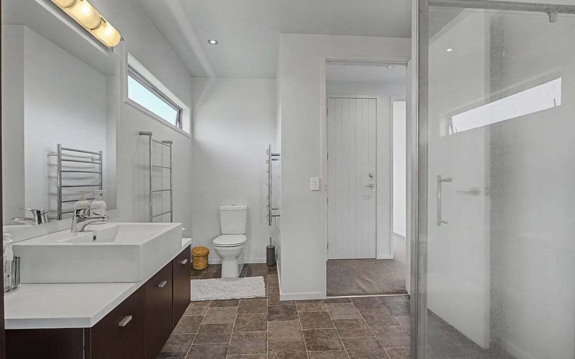 Photo of Bathroom in Whangamata