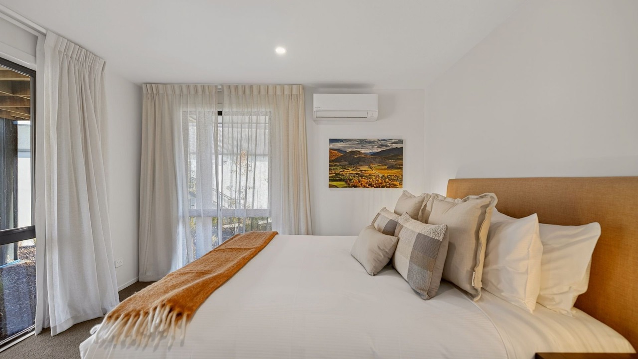 Photo of Bedroom in Arthur's Point