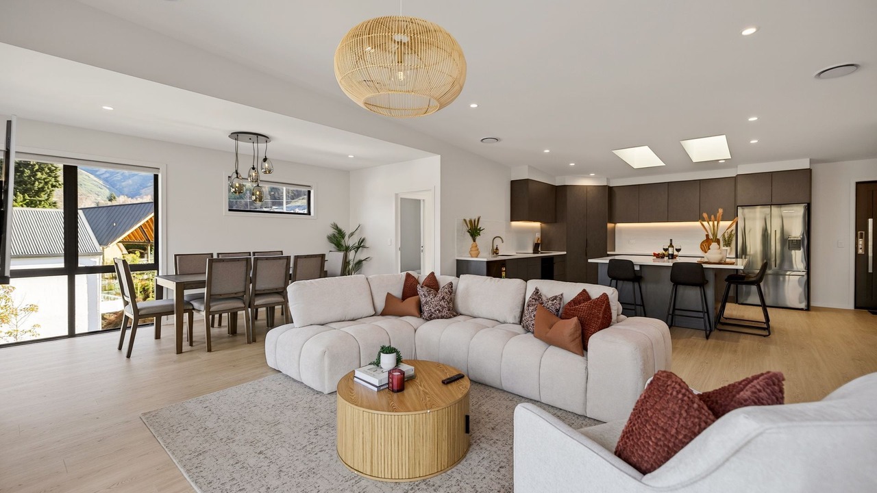 Photo of Livingroom in Arthur's Point