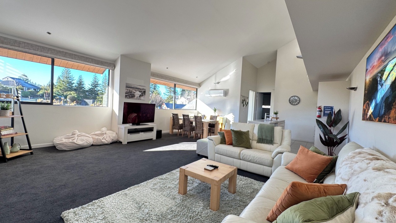 Photo of Livingroom in Hanmer Springs