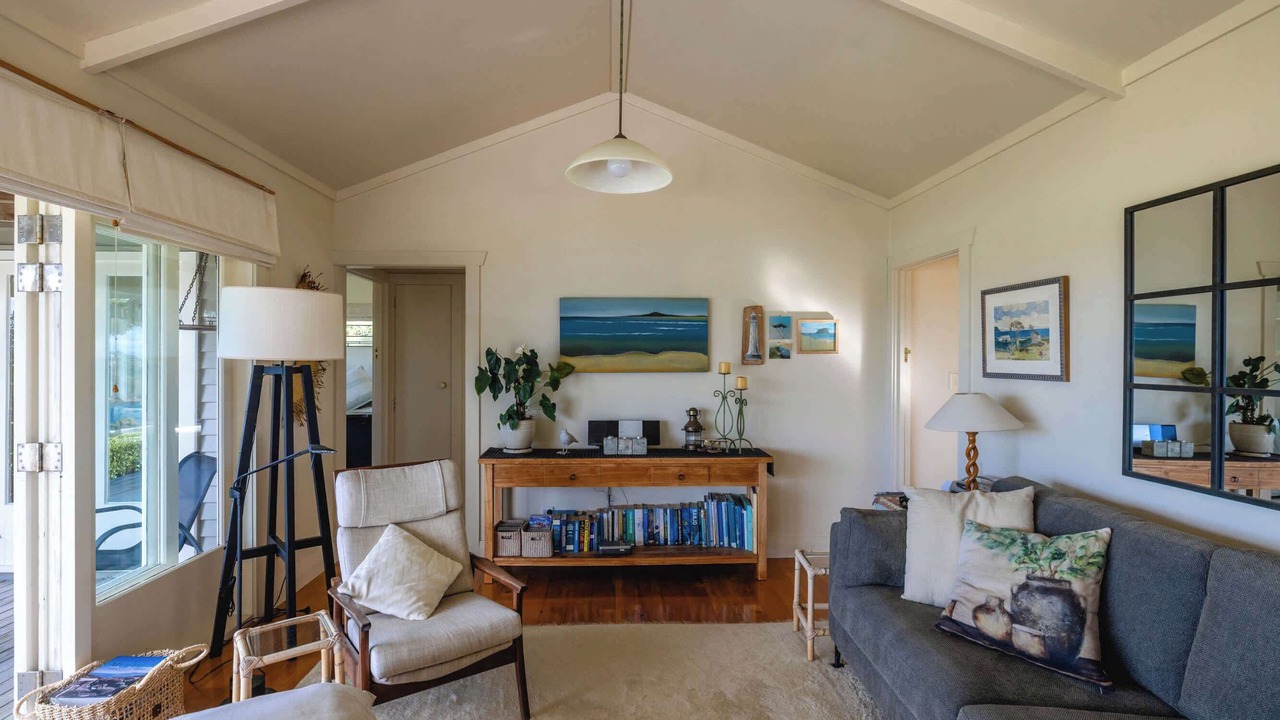 Photo of Livingroom in Oneroa
