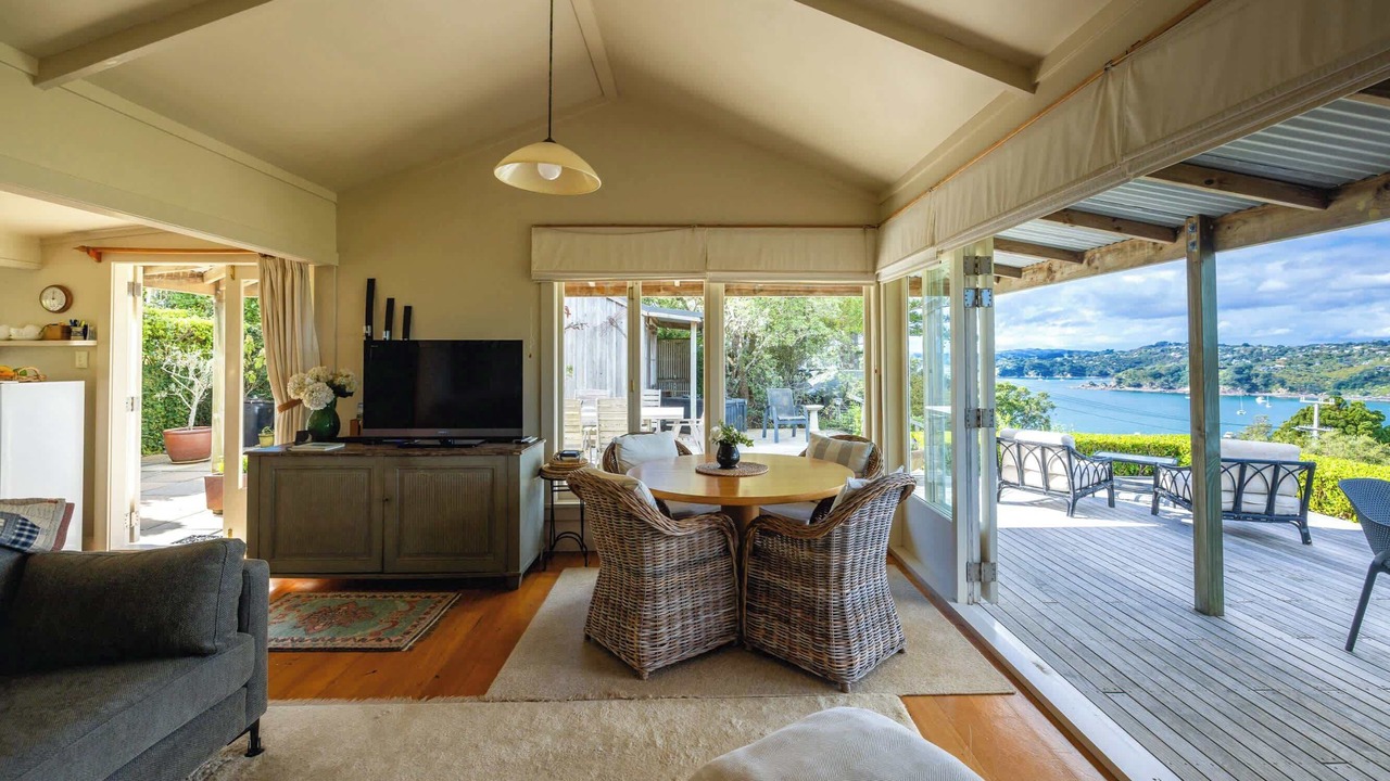 Photo of Livingroom in Oneroa