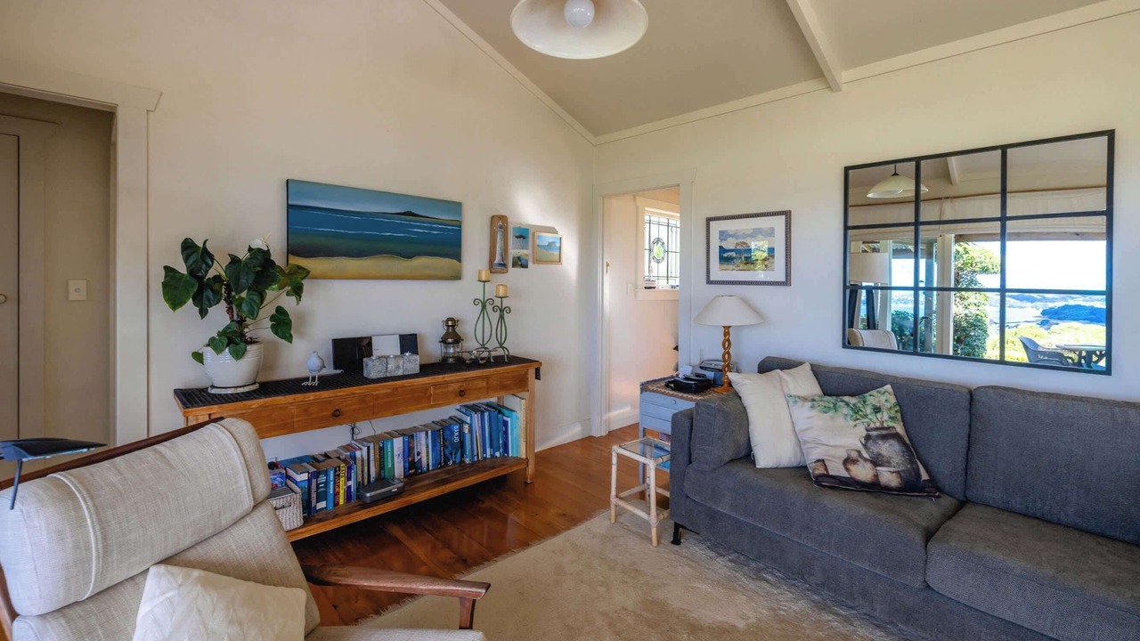 Photo of Livingroom in Oneroa