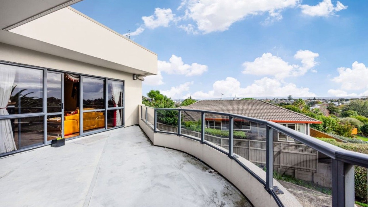 Photo of Patio Balcony in Goodwood Heights