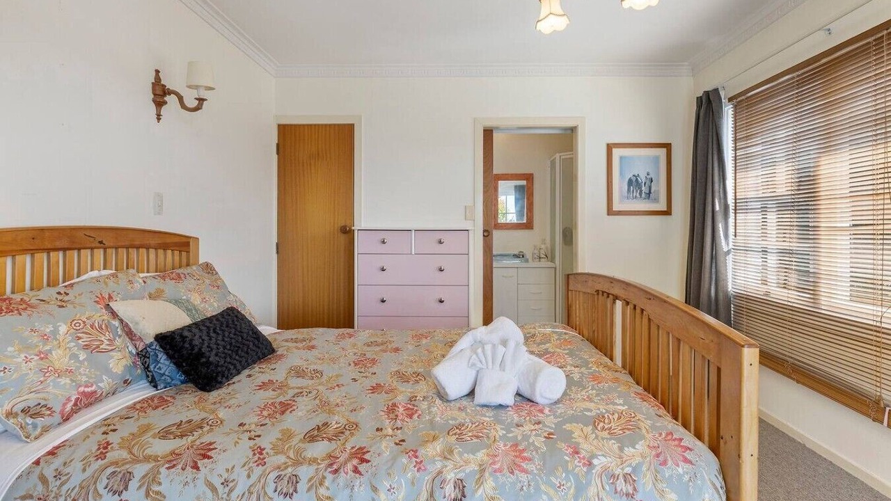 Photo of Bedroom in Acacia Bay