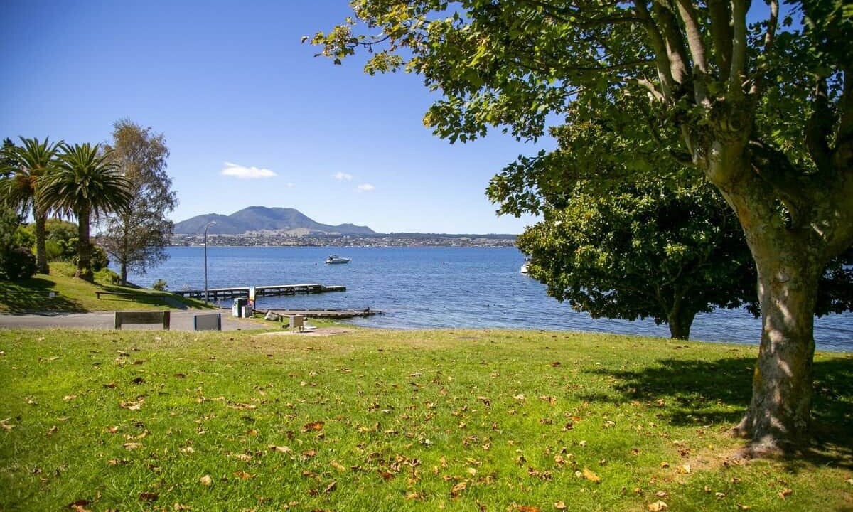 Photo of Others in Acacia Bay