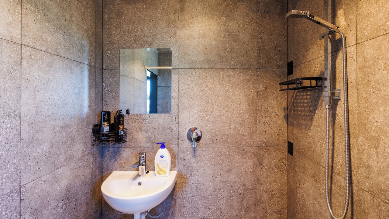 Photo of Bathroom in Tahoraiti