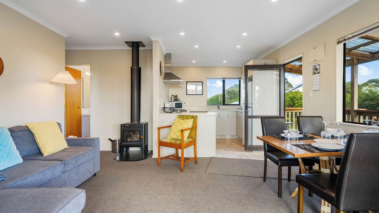 Photo of Livingroom in Whakamarama