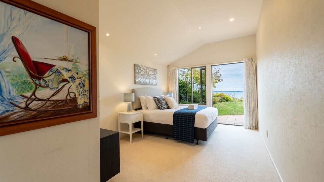 Photo of Bedroom in Bucklands Beach