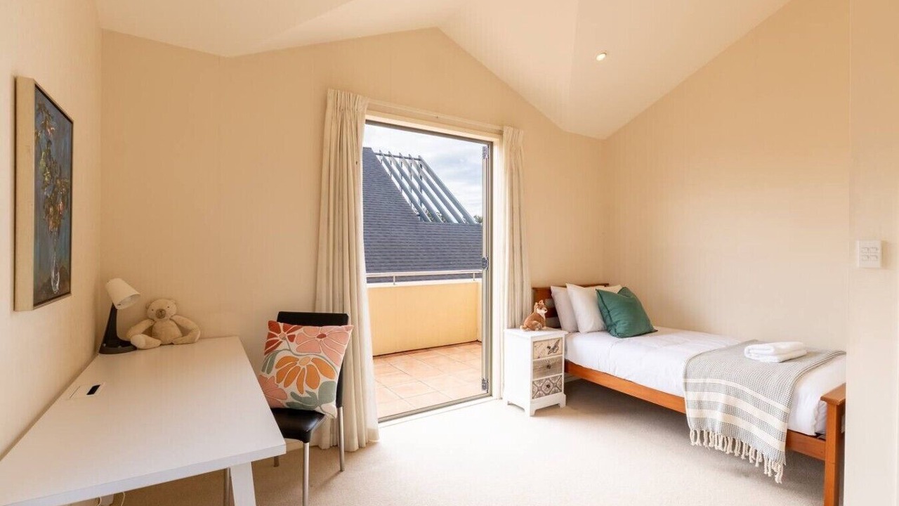 Photo of Bedroom in Bucklands Beach
