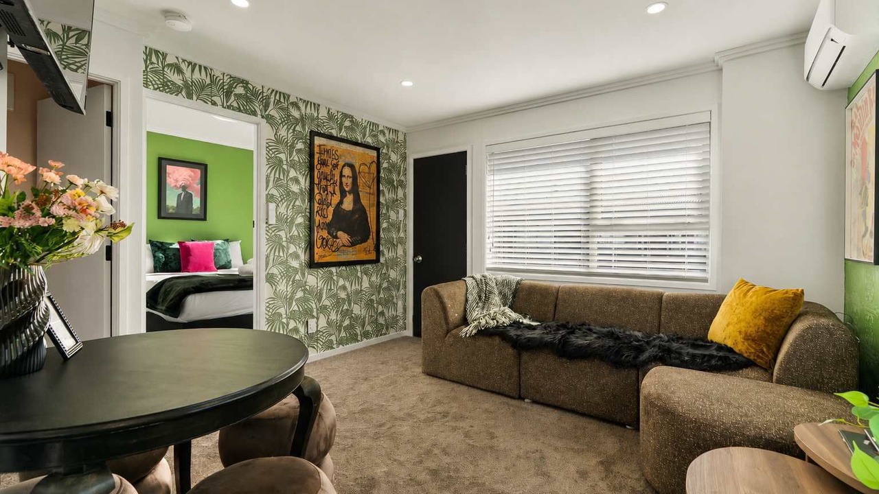 Photo of Livingroom in Hamilton