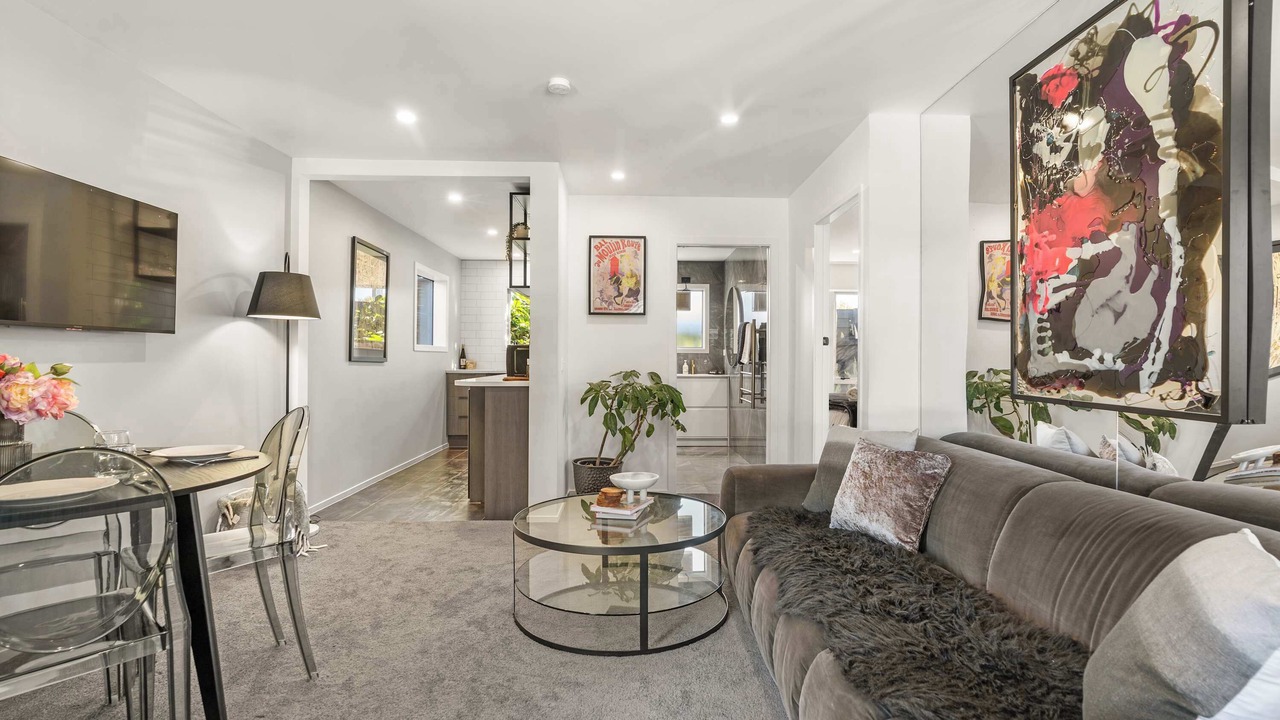 Photo of Livingroom in Hamilton