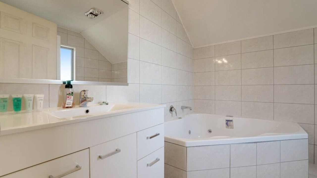 Photo of Bathroom in Mount Roskill