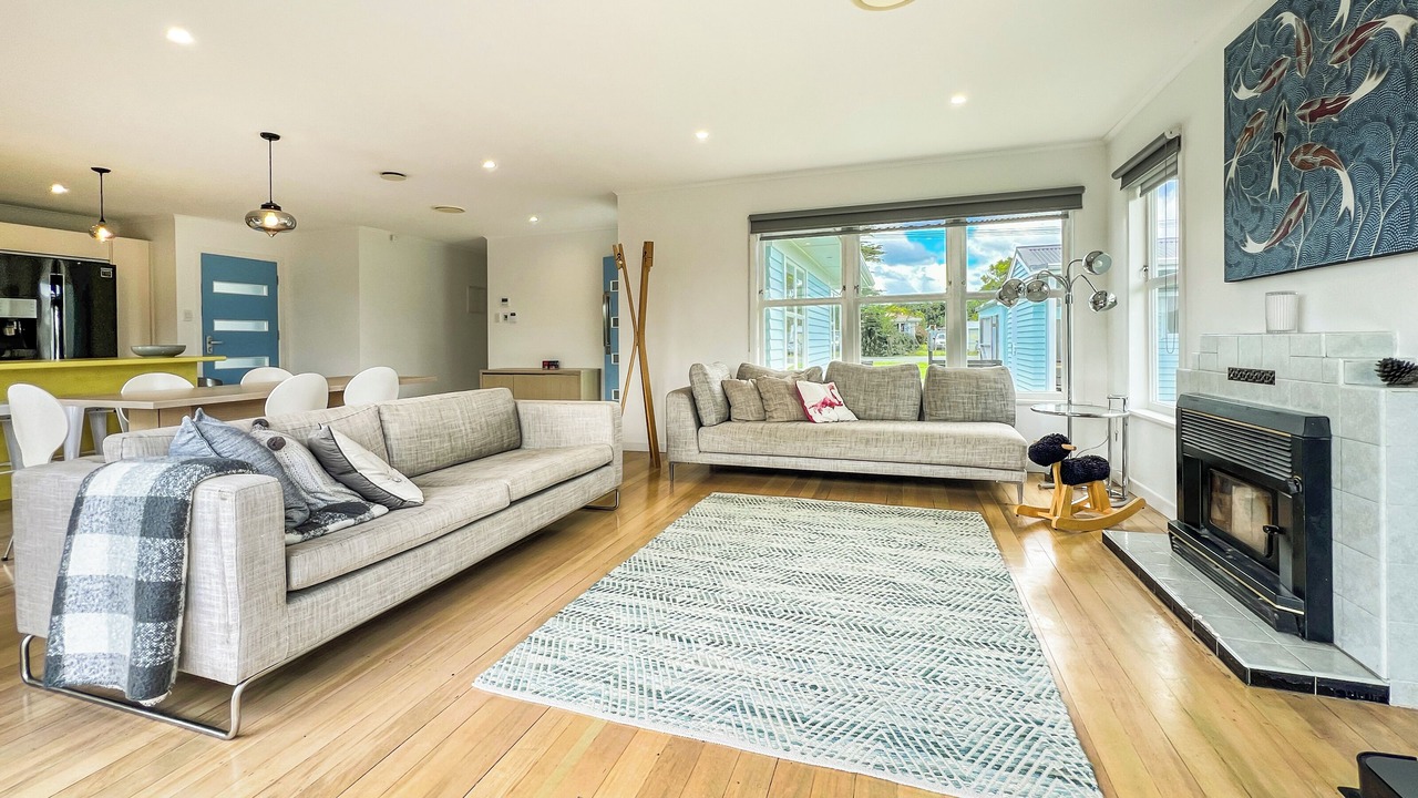 Photo of Livingroom in Waipu