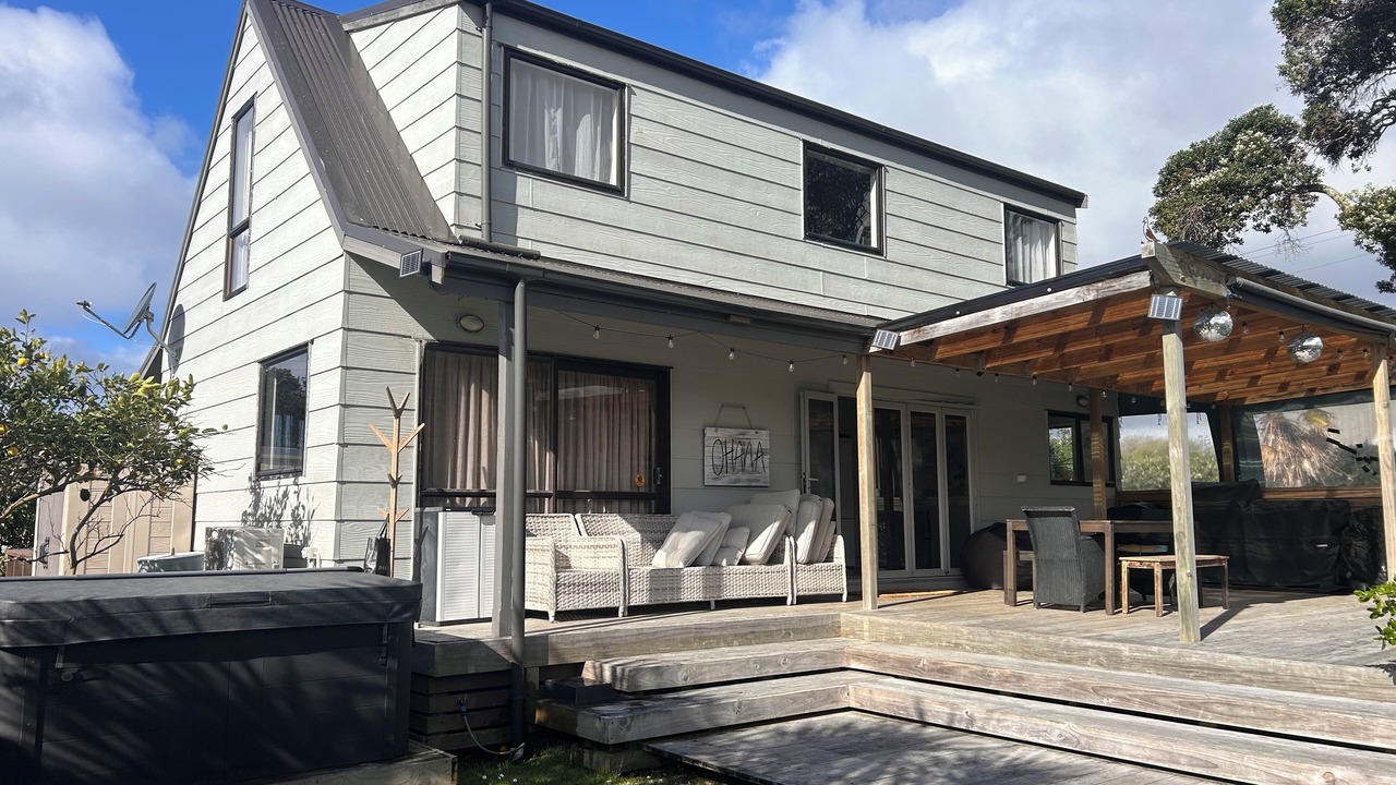 Photo of Patio Balcony in Waipu Cove