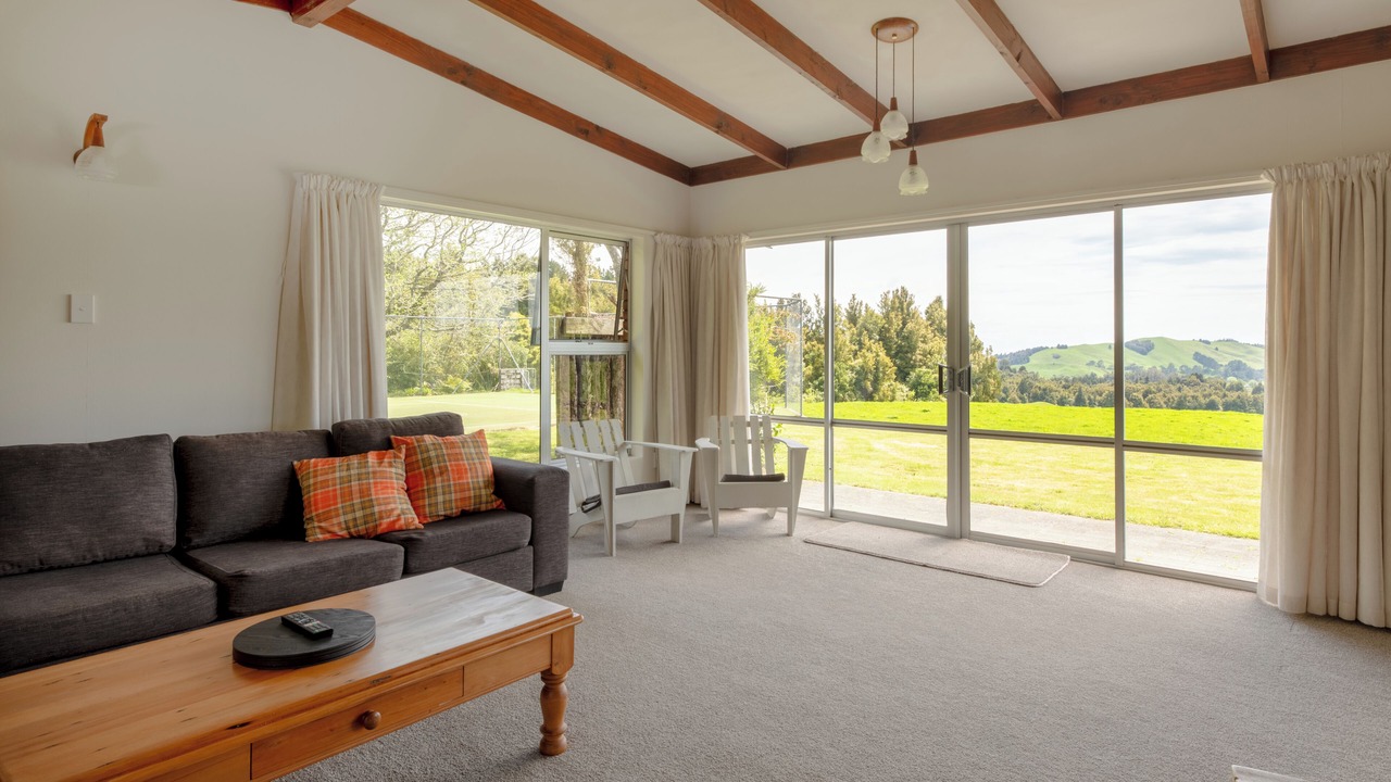 Photo of Livingroom in Oropi