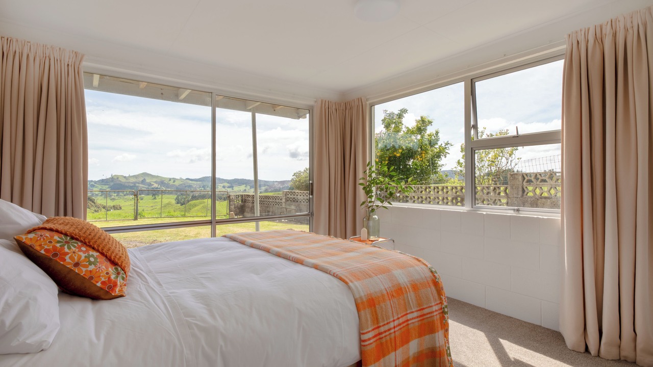 Photo of Bedroom in Oropi