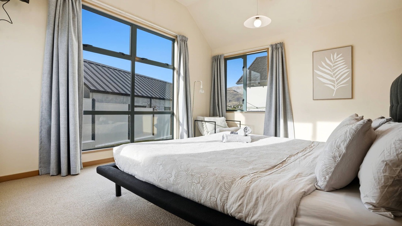 Photo of Bedroom in Lowburn