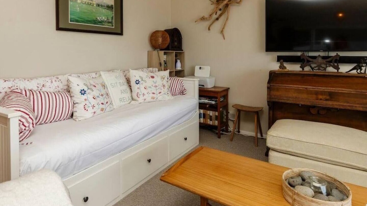 Photo of Livingroom in Oakura