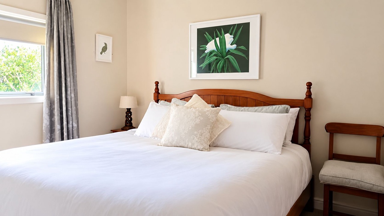 Photo of Bedroom in Oakura