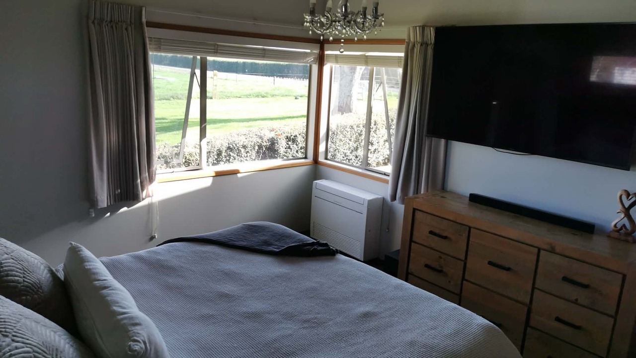 Photo of Bedroom in Ngahinapouri