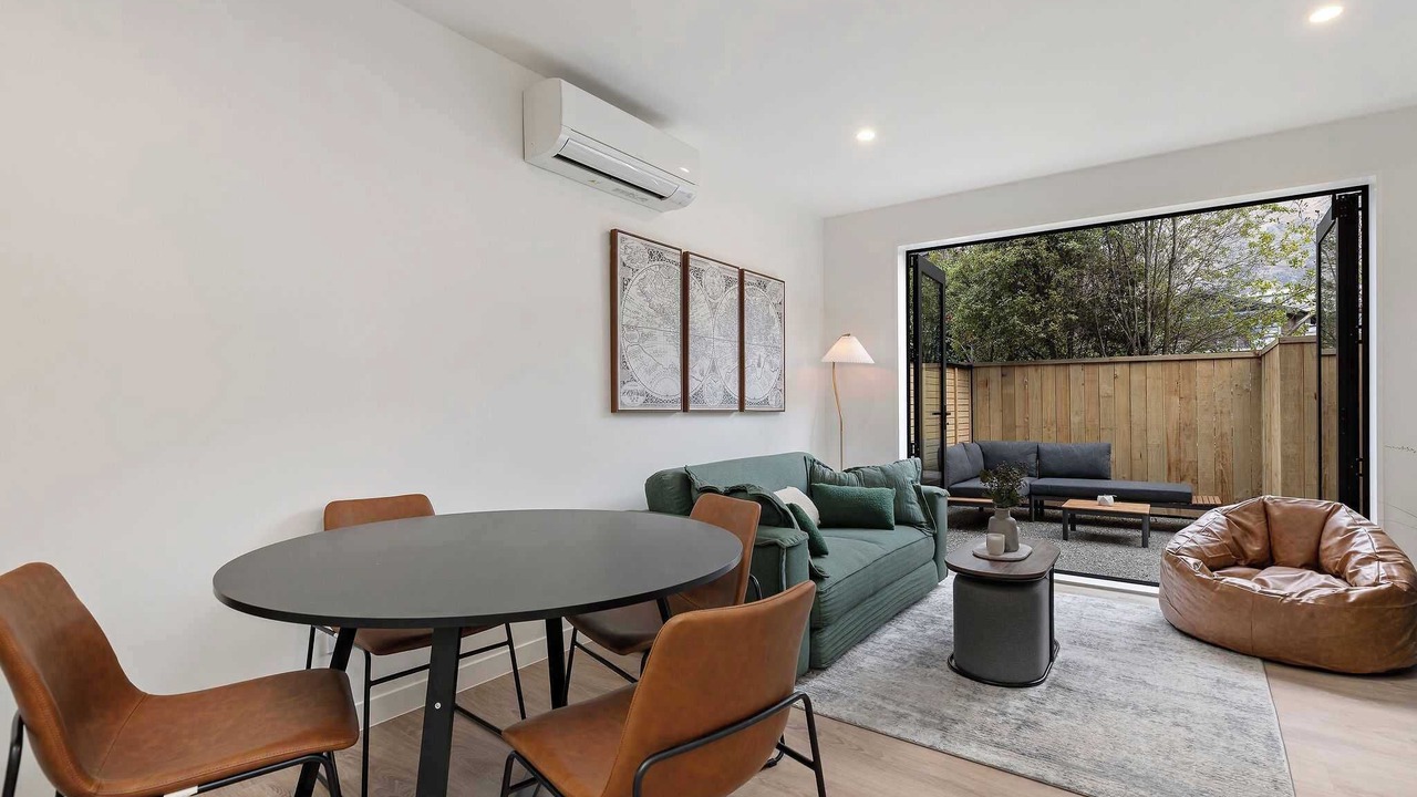 Photo of Livingroom in Arthur's Point